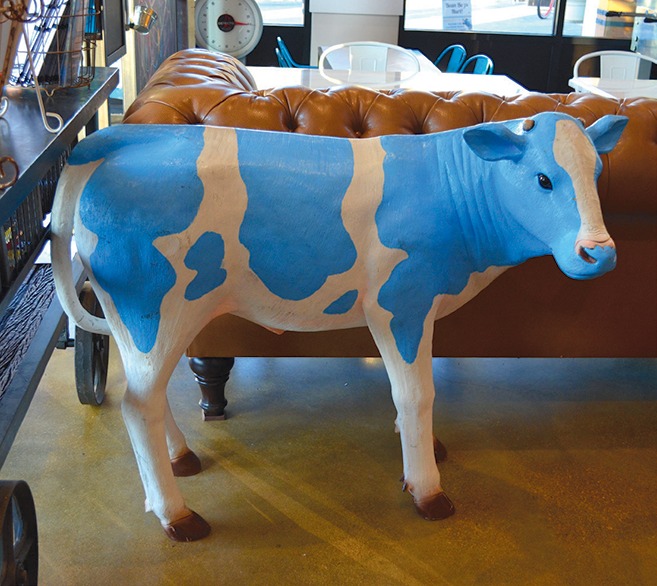 Blue cow statue found at Mendocino Farms Sandwich Market