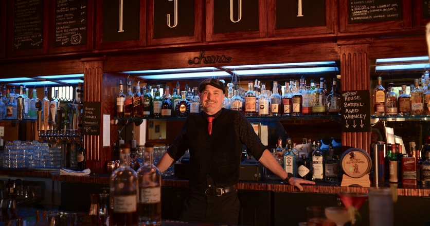 bartender at 1901 speakeasy mocktail mixologist