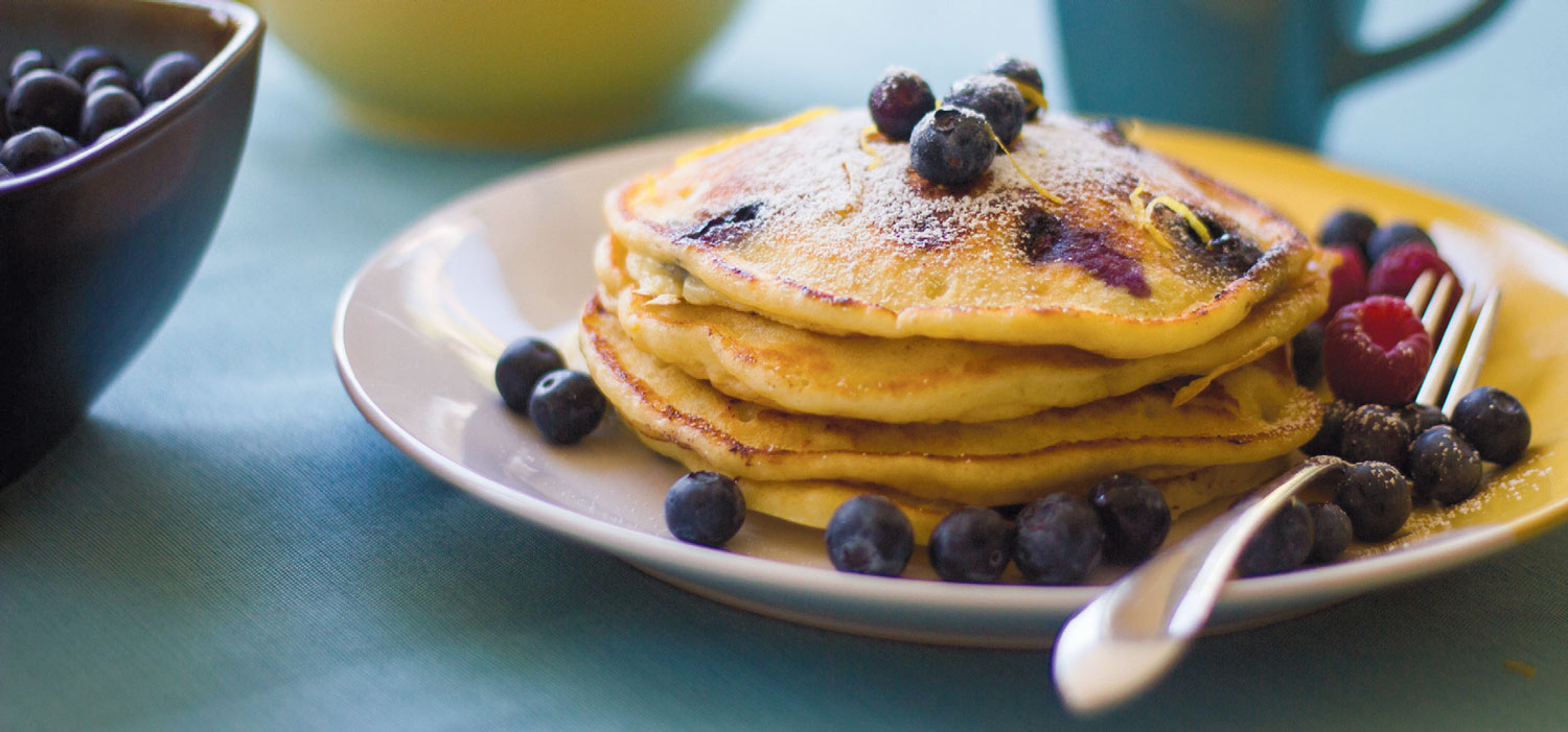 blueberry-lemon-ricotta-pancakes-2.jpg